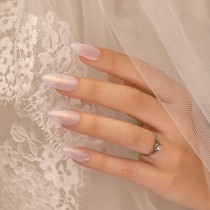 Esmalte efecto gel Andreia Hybrid Gel, pintauñas de larga duración sin lámpara.