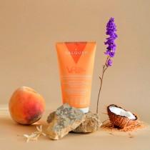 Acondicionador profesional Valquer sin aclarado, bálsamo reparador para un cabello hidratado y saludable.