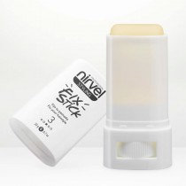 Nirvel Fix Stick 20gr, hair stick profesional para controlar el cabello con efecto pulido.