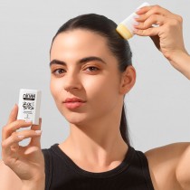 Stick para fijar el peinado Nirvel 20gr, ideal para estilismos clean look en uso profesional.