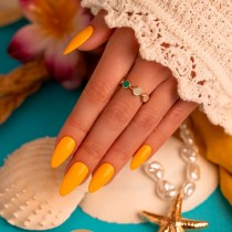 Andreia Gel Polish, pintauñas semipermanente de 10.5ml ideal para manicuras duraderas.