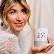 Pack profesional para manicuras de novia con esmaltes duraderos y de alta calidad.