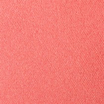 Blush compacto para realzar el rostro en maquillaje profesional.