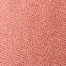 Polvo 3 en 1 que aporta color, brillo y definición al rostro. Ideal para un look fresco y profesional en un solo paso.