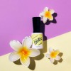esmalte de uñas semipermanente amarillo pastel profesional