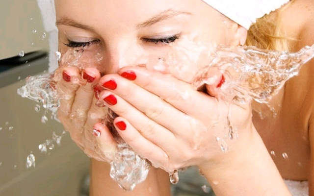 5 errores al limpiar tu rostro